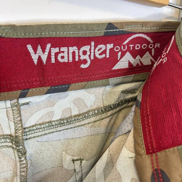 Wrangler Camo Utility Pants 36x30 Distressed Gorpcore Hunting Streetwear Rocker - Picture 3 of 9